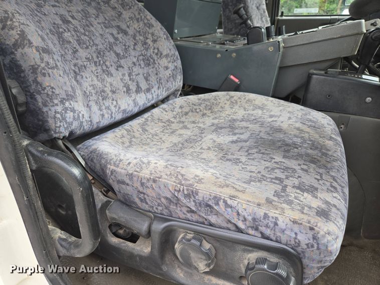 image for item EM7169 2009 Elgin Eagle  street sweeper truck