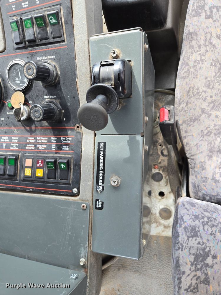 image for item EM7169 2009 Elgin Eagle  street sweeper truck