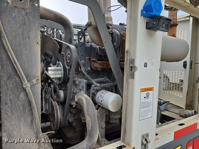 image for item EM7169 2009 Elgin Eagle  street sweeper truck