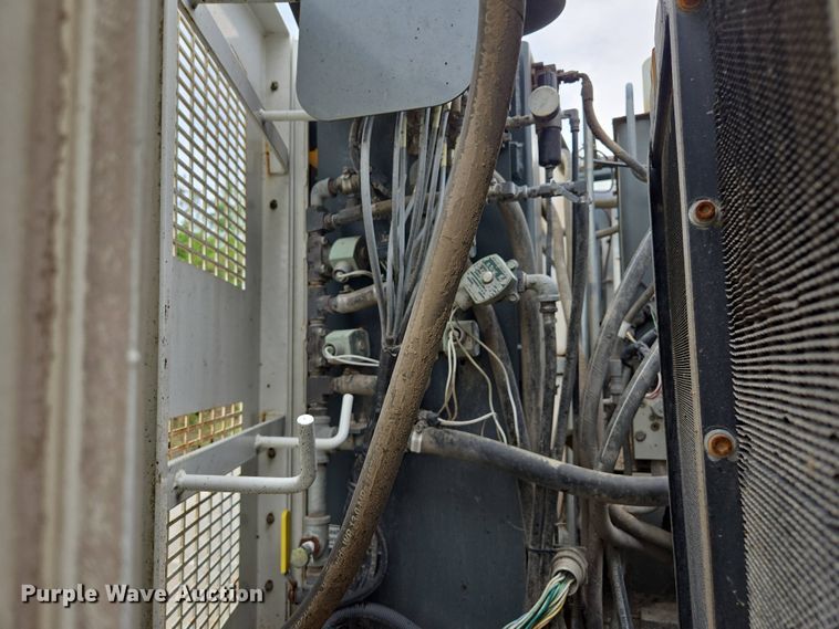 image for item EM7169 2009 Elgin Eagle  street sweeper truck