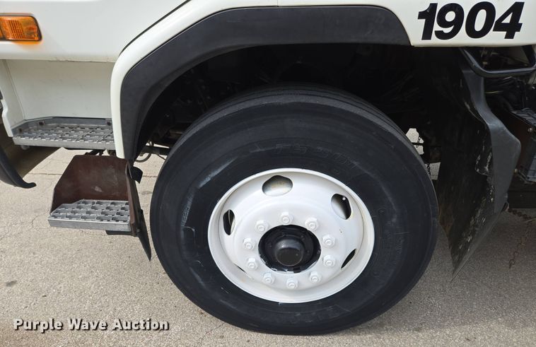 image for item EM7169 2009 Elgin Eagle  street sweeper truck