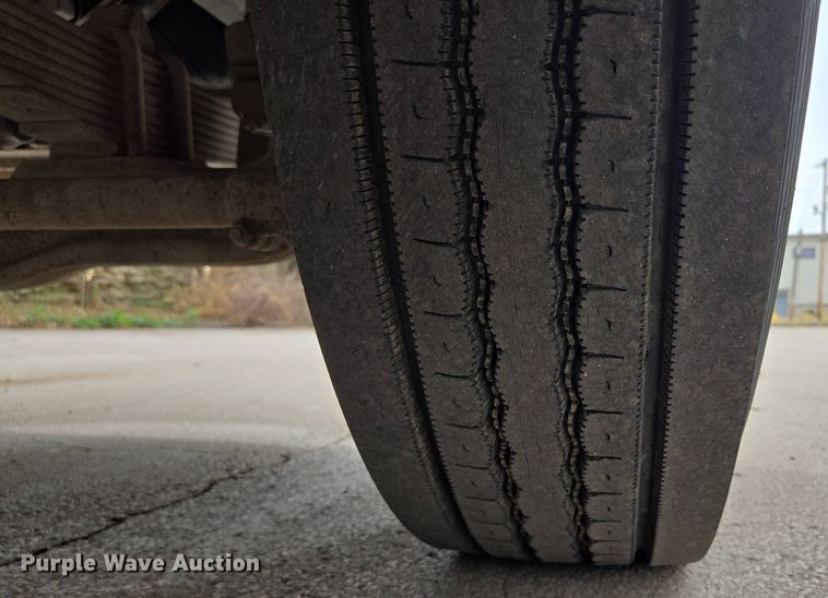 image for item EM7169 2009 Elgin Eagle  street sweeper truck