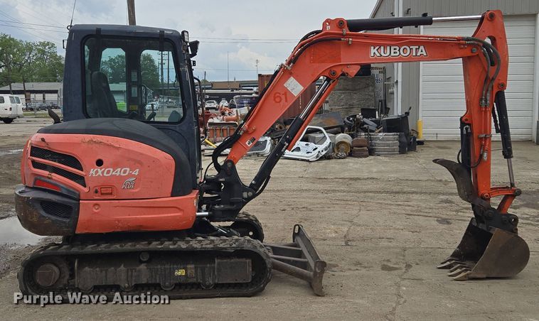 image for item EM7171 2014 Kubota  KX040–4 mini excavator