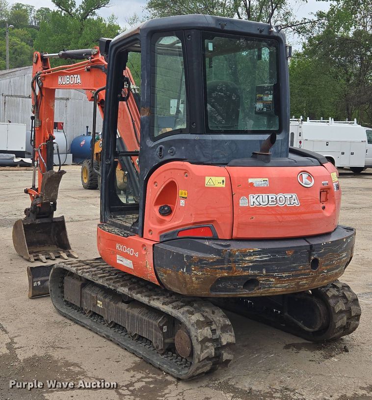 image for item EM7171 2014 Kubota  KX040–4 mini excavator