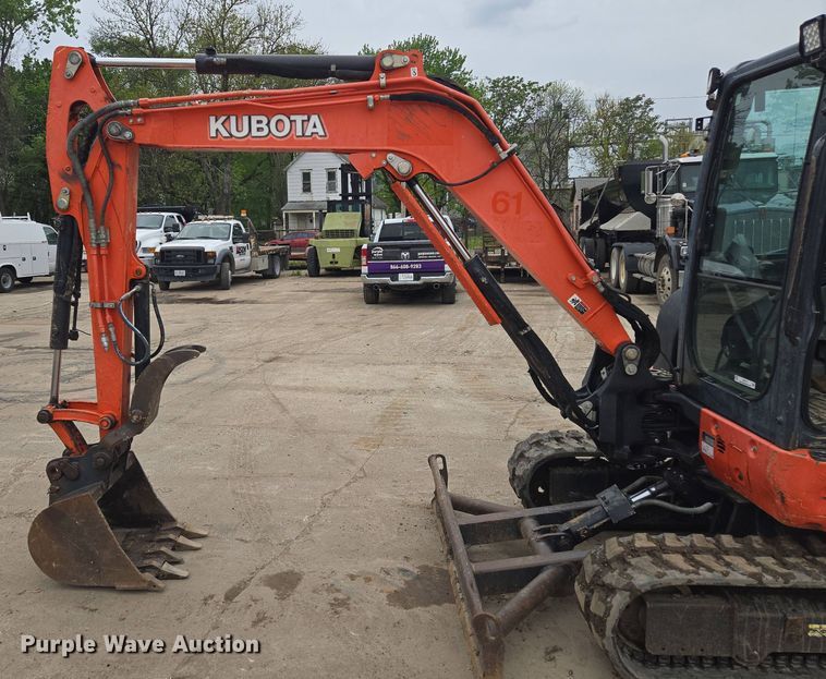 image for item EM7171 2014 Kubota  KX040–4 mini excavator