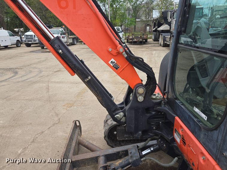 image for item EM7171 2014 Kubota  KX040–4 mini excavator
