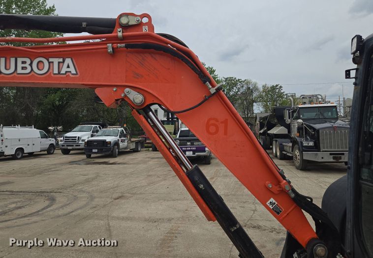 image for item EM7171 2014 Kubota  KX040–4 mini excavator