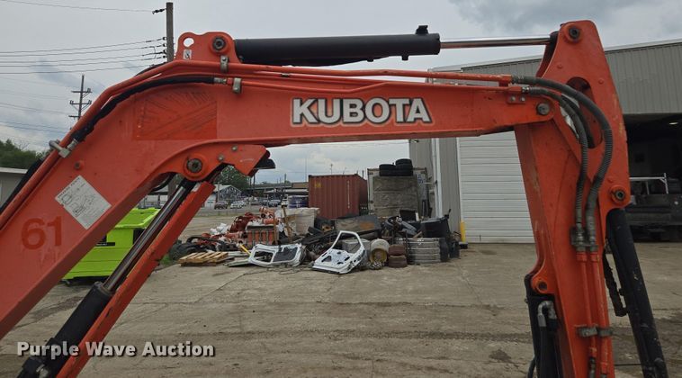 image for item EM7171 2014 Kubota  KX040–4 mini excavator