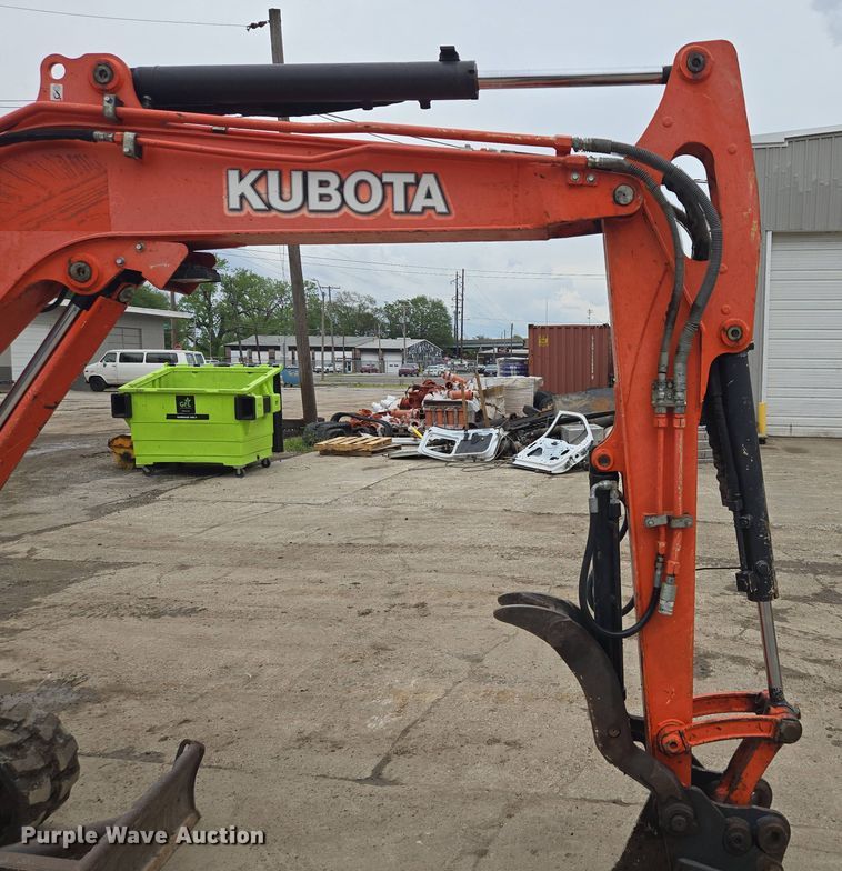 image for item EM7171 2014 Kubota  KX040–4 mini excavator