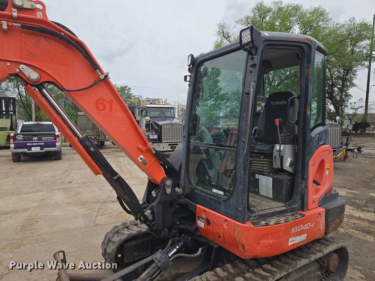 image for item EM7171 2014 Kubota  KX040–4 mini excavator