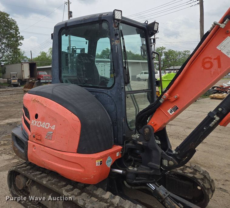 image for item EM7171 2014 Kubota  KX040–4 mini excavator