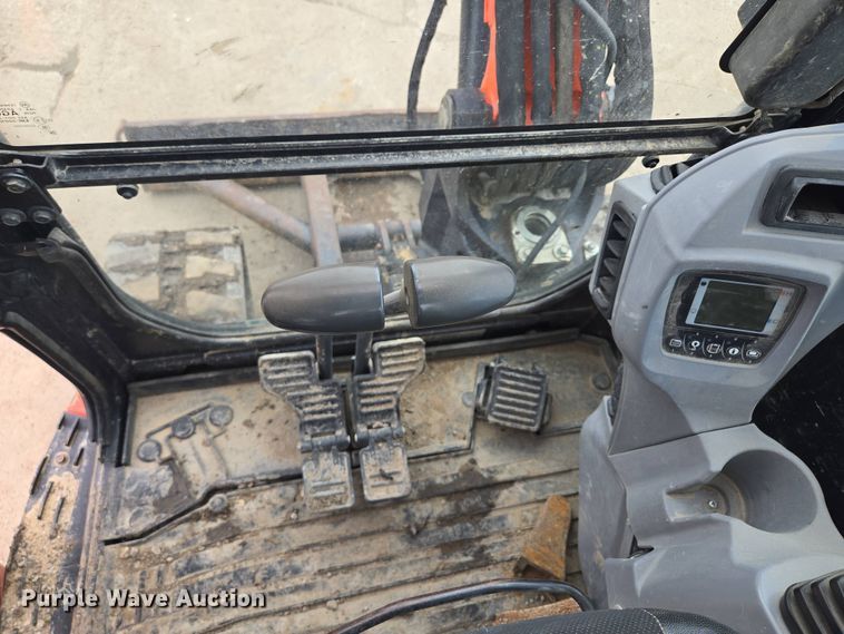 image for item EM7171 2014 Kubota  KX040–4 mini excavator