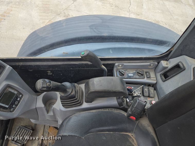 image for item EM7171 2014 Kubota  KX040–4 mini excavator