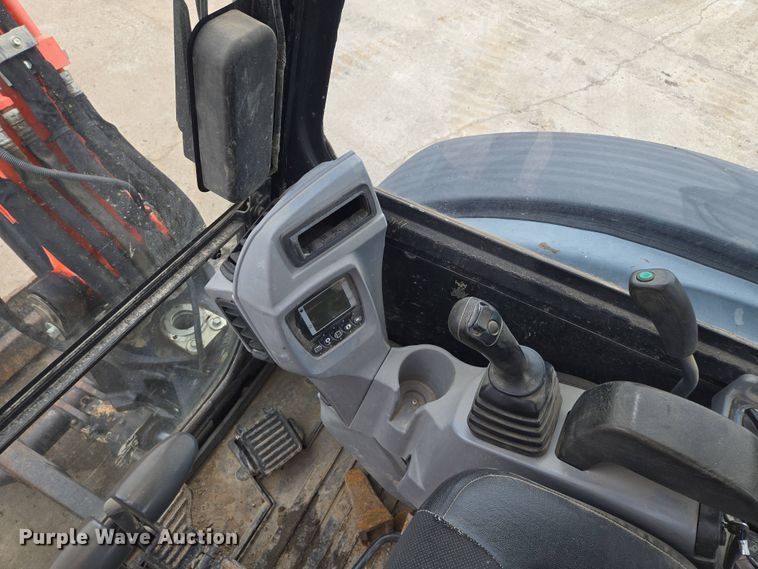 image for item EM7171 2014 Kubota  KX040–4 mini excavator