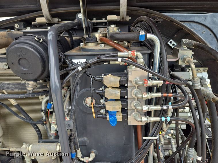 image for item EM7171 2014 Kubota  KX040–4 mini excavator