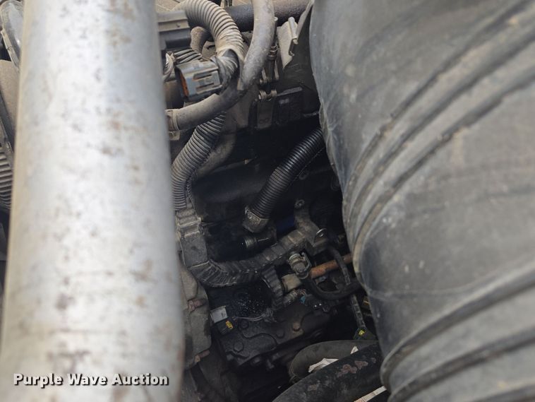 image for item EM7172 2009 International  7400 dump truck