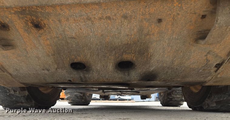 image for item EM7174 2016 Case  SR240 skid steer loader