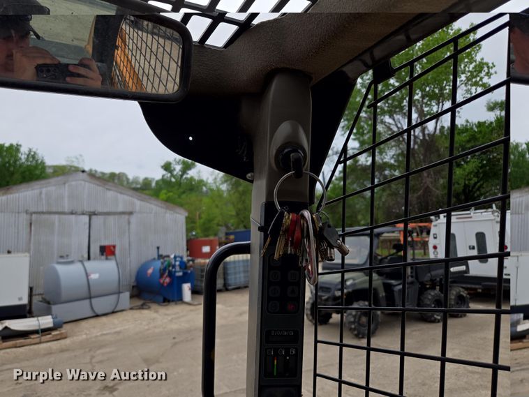 image for item EM7174 2016 Case  SR240 skid steer loader