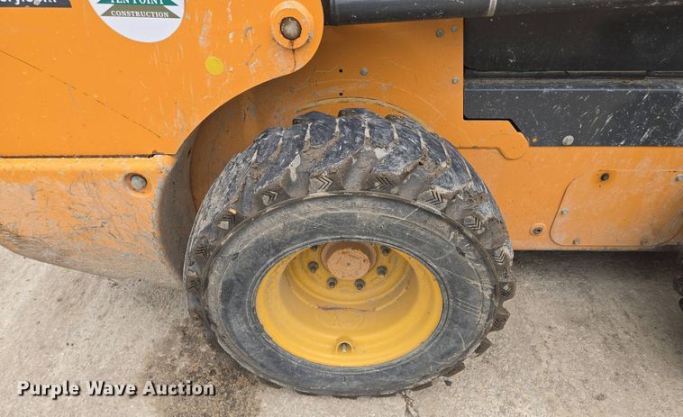 image for item EM7174 2016 Case  SR240 skid steer loader