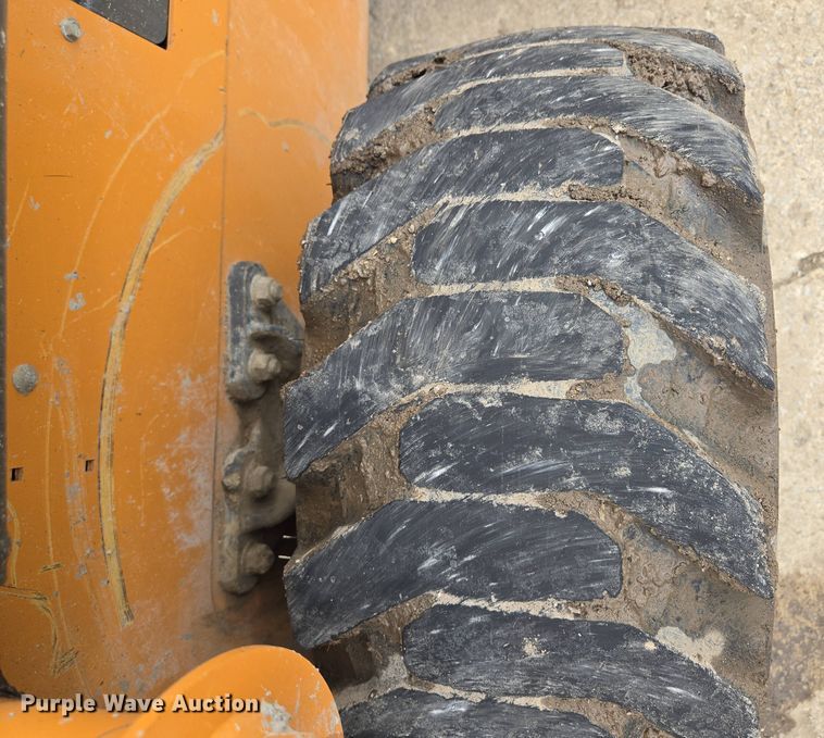 image for item EM7174 2016 Case  SR240 skid steer loader