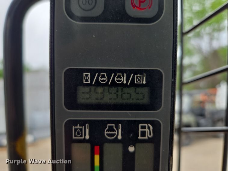 image for item EM7174 2016 Case  SR240 skid steer loader