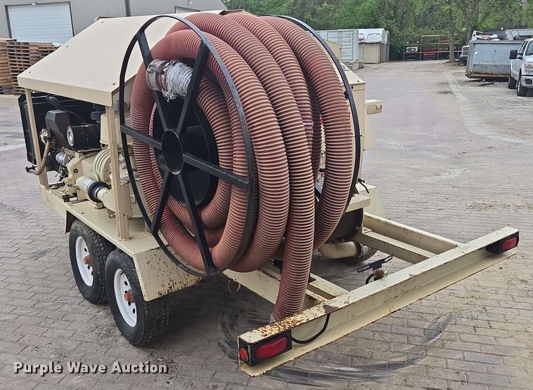 image for item EM7226 Finn BB302-16 mulch blower