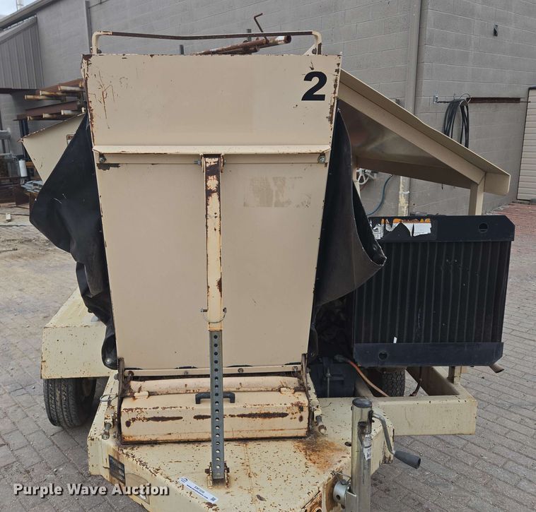 image for item EM7226 Finn BB302-16 mulch blower