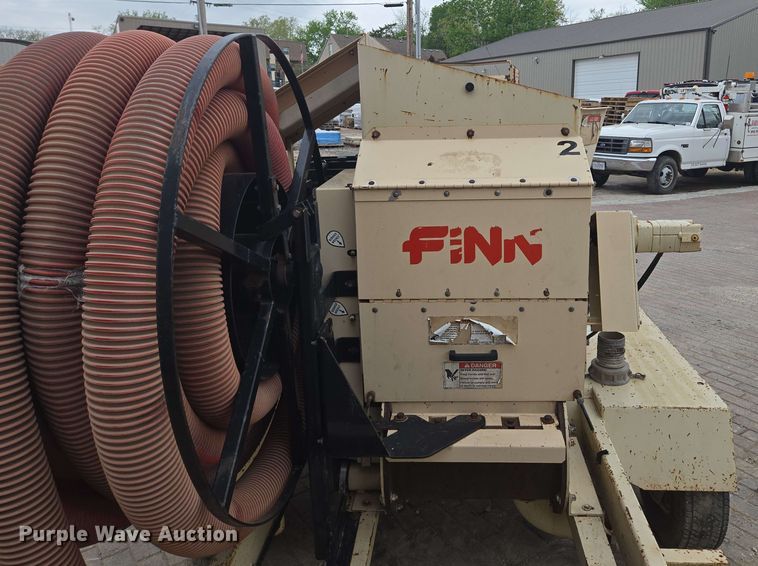 image for item EM7226 Finn BB302-16 mulch blower
