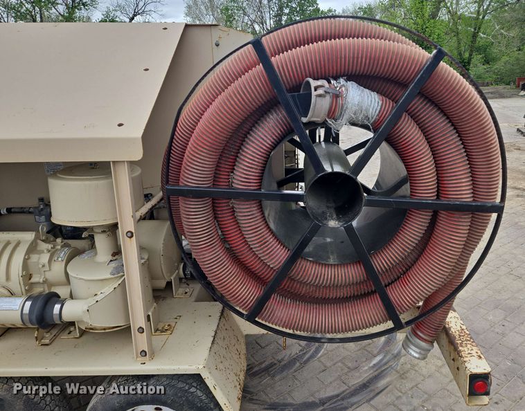 image for item EM7226 Finn BB302-16 mulch blower