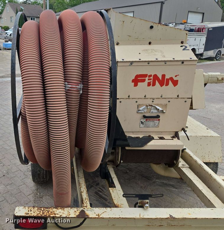 image for item EM7226 Finn BB302-16 mulch blower