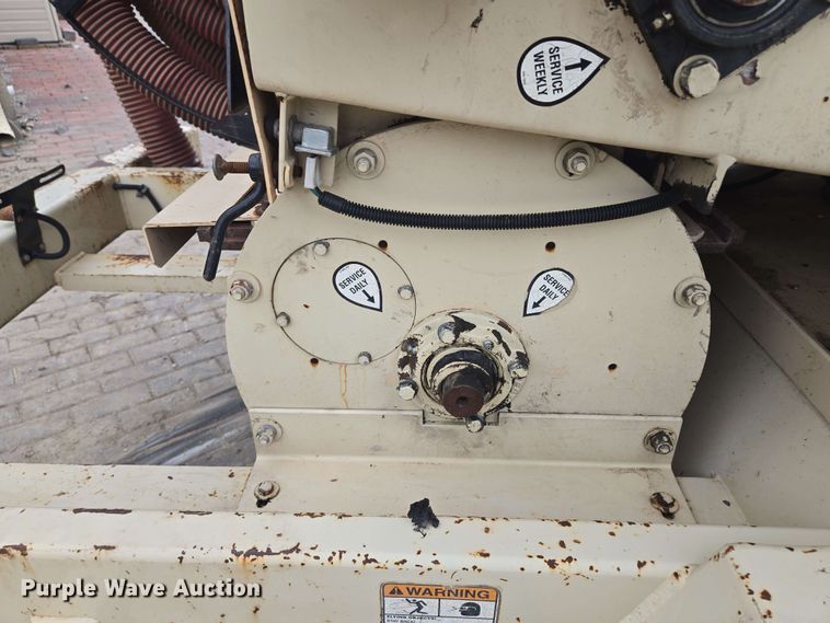 image for item EM7226 Finn BB302-16 mulch blower