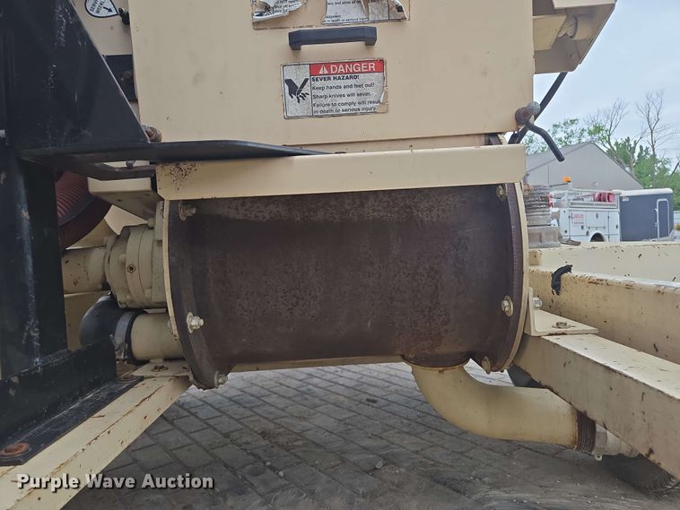 image for item EM7226 Finn BB302-16 mulch blower