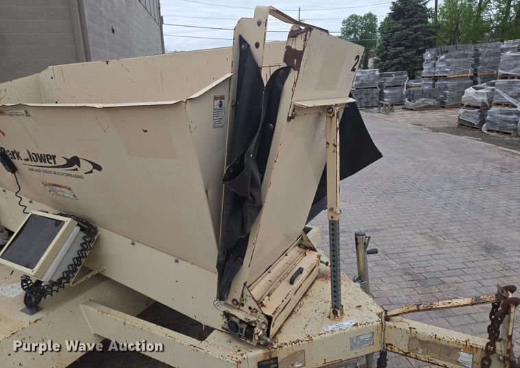 image for item EM7226 Finn BB302-16 mulch blower