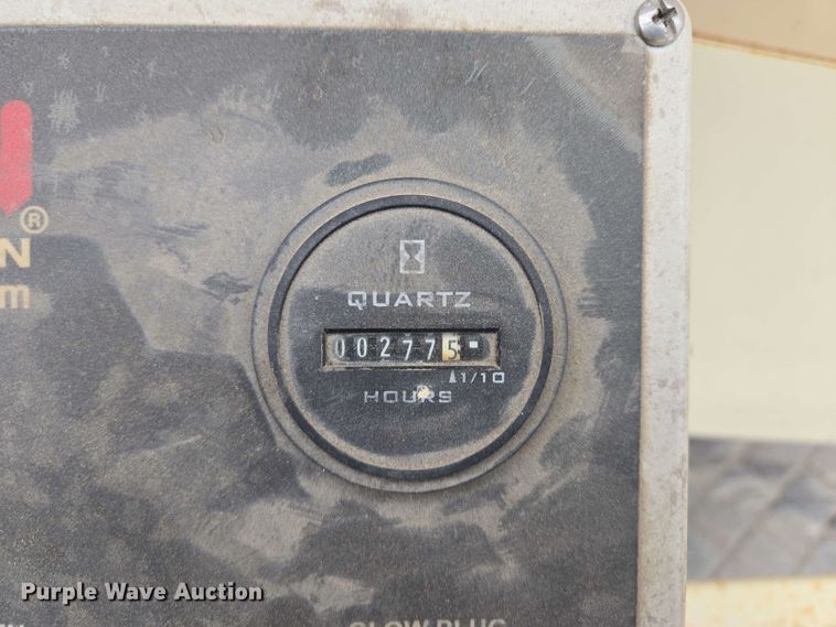 image for item EM7226 Finn BB302-16 mulch blower