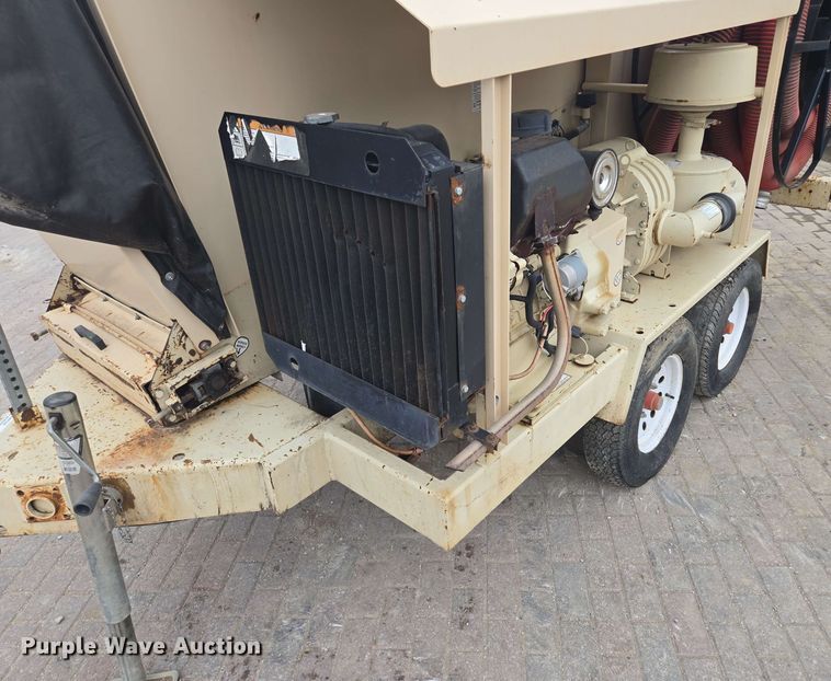 image for item EM7226 Finn BB302-16 mulch blower