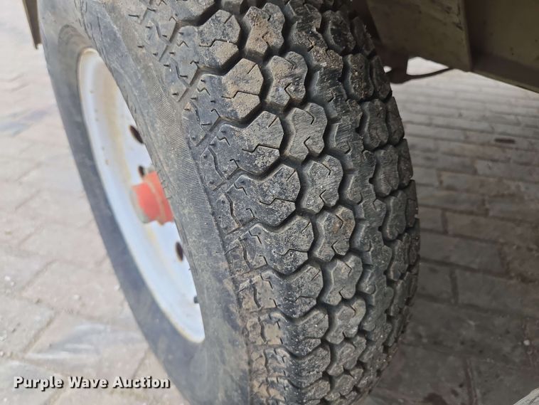 image for item EM7226 Finn BB302-16 mulch blower