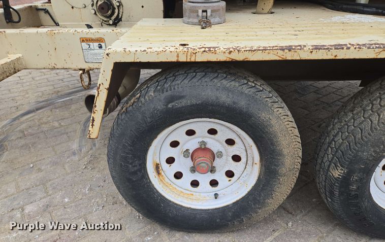 image for item EM7226 Finn BB302-16 mulch blower