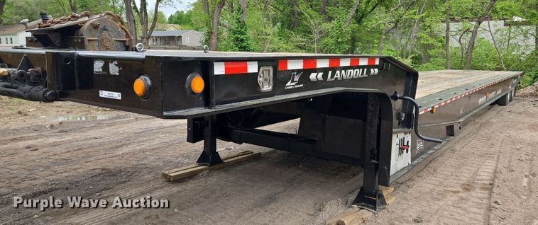 image for item EM7236 2010 Landoll 440B drop deck trailer