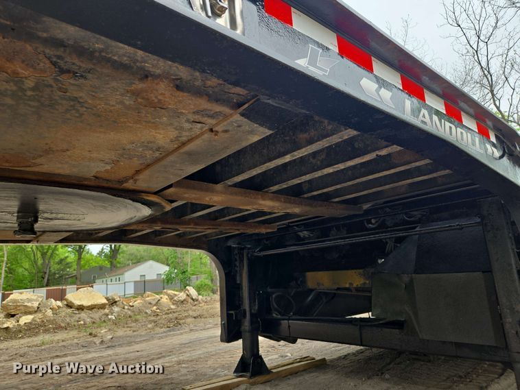 image for item EM7236 2010 Landoll 440B drop deck trailer