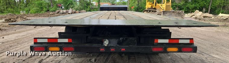 image for item EM7236 2010 Landoll 440B drop deck trailer
