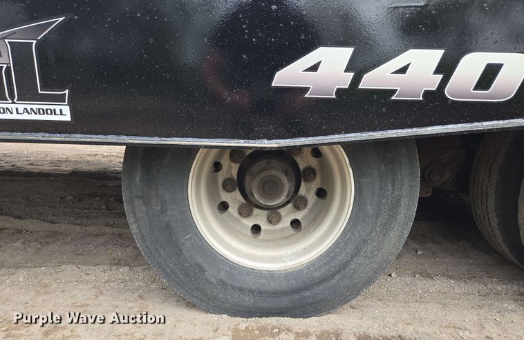 image for item EM7236 2010 Landoll 440B drop deck trailer