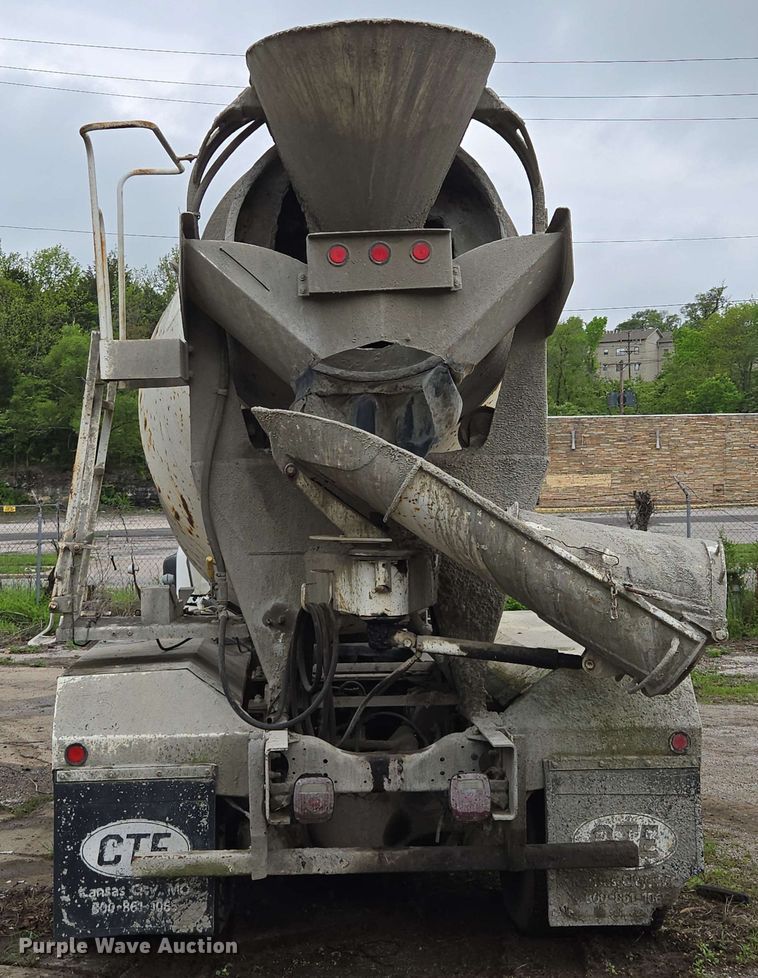 image for item EM7238 1997 Ford LT8000 ready mix truck