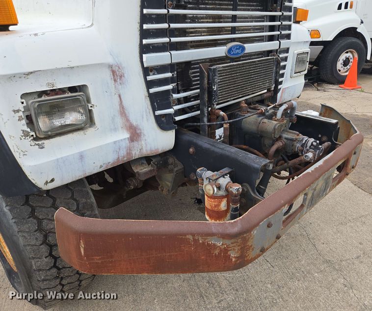 image for item EM7238 1997 Ford LT8000 ready mix truck