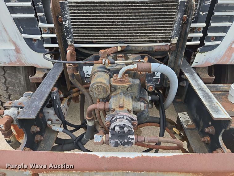 image for item EM7238 1997 Ford LT8000 ready mix truck