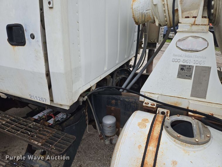 image for item EM7238 1997 Ford LT8000 ready mix truck