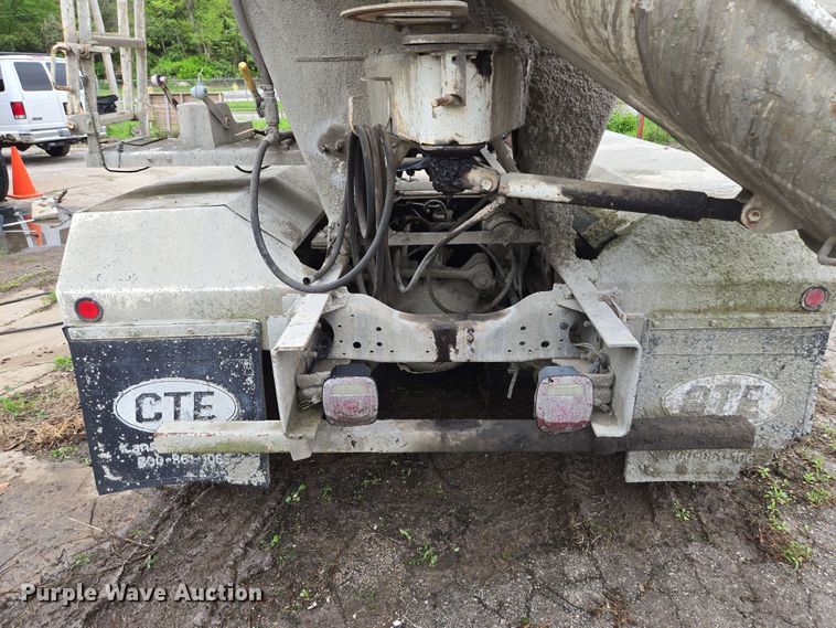 image for item EM7238 1997 Ford LT8000 ready mix truck