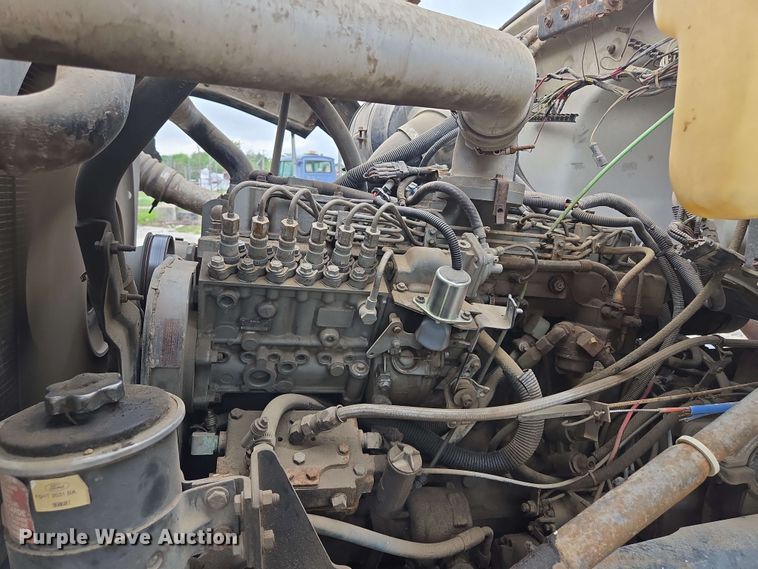 image for item EM7238 1997 Ford LT8000 ready mix truck