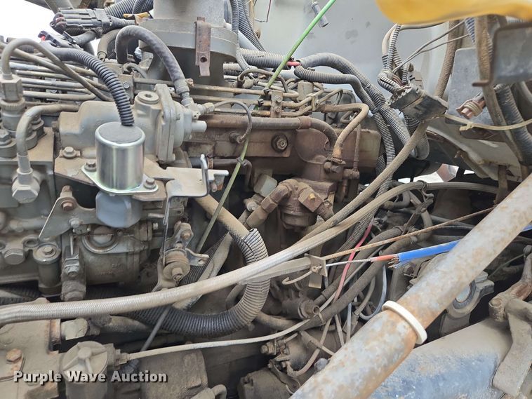 image for item EM7238 1997 Ford LT8000 ready mix truck