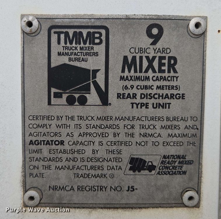 image for item EM7238 1997 Ford LT8000 ready mix truck