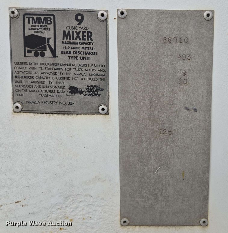 image for item EM7238 1997 Ford LT8000 ready mix truck